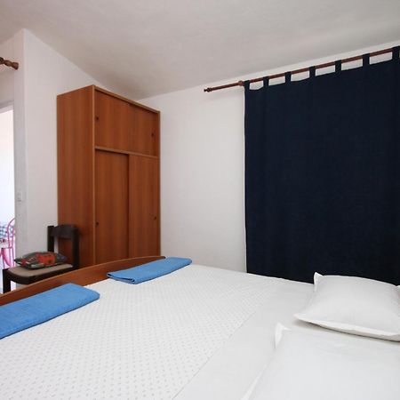 Apartments By The Sea Drvenik Donja Vala, Makarska - 6756 Cameră foto