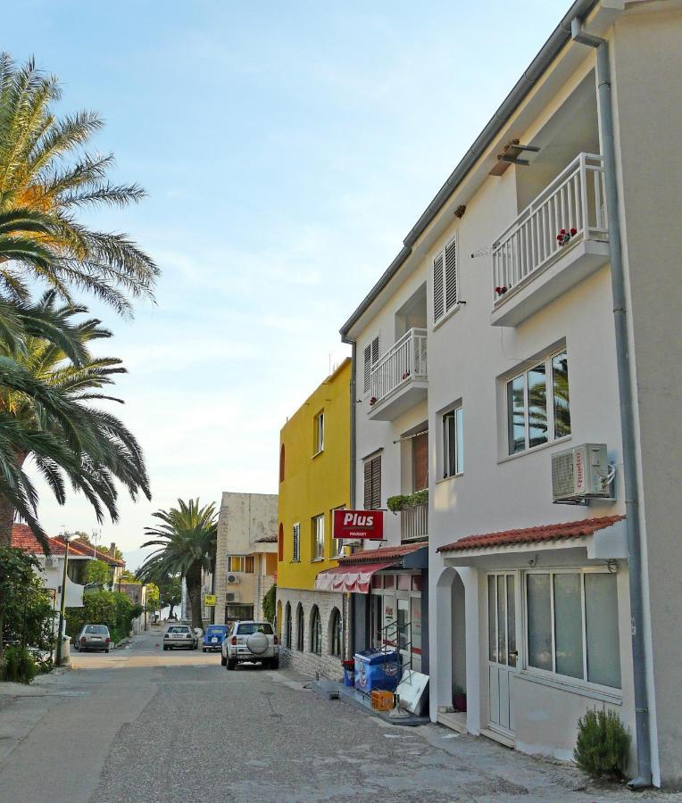 Apartments By The Sea Drvenik Donja Vala, Makarska - 6756 Exterior foto